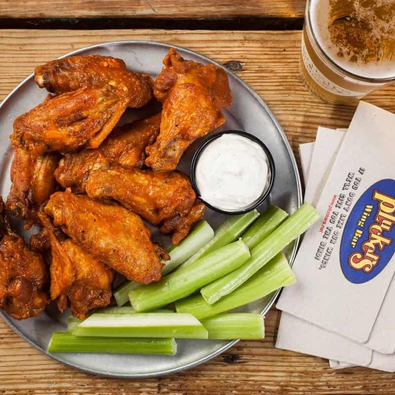 Pluckers Wing Bar photo