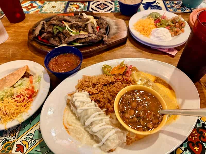 La Mancha Tex Mex Tavern